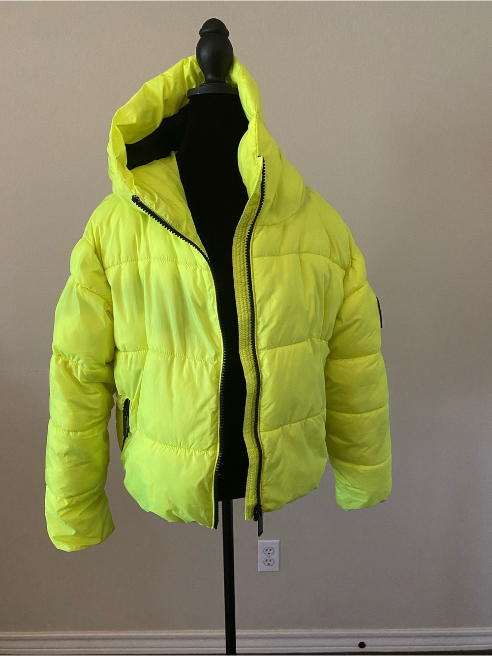Calvin Klein Neon Yellow Puffer Jacket, Size S